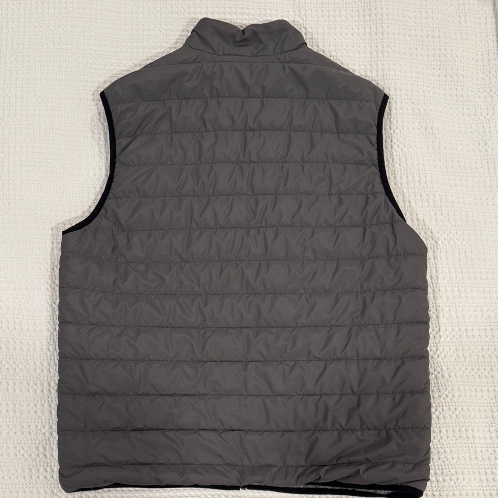 Faherty Men's Charcoal Reversible Vest - Picture 3 of 4